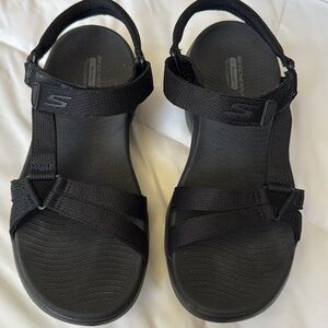 Skechers Go Walk Sandals - 7.5 Women’s